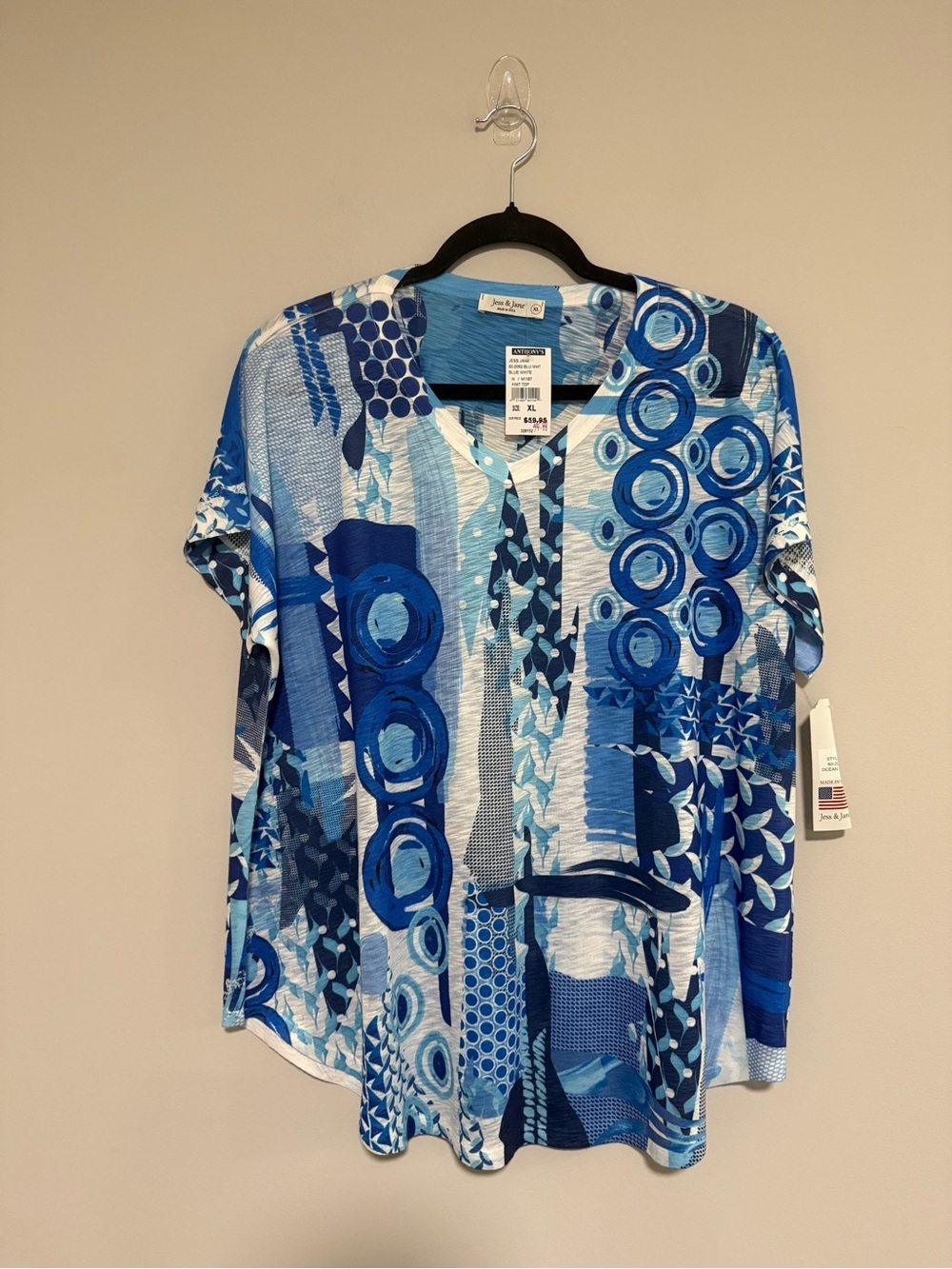 Jess & Jane Blue Abstract Print Short Sleeve Knit Top Size XL NWT Wearable Art